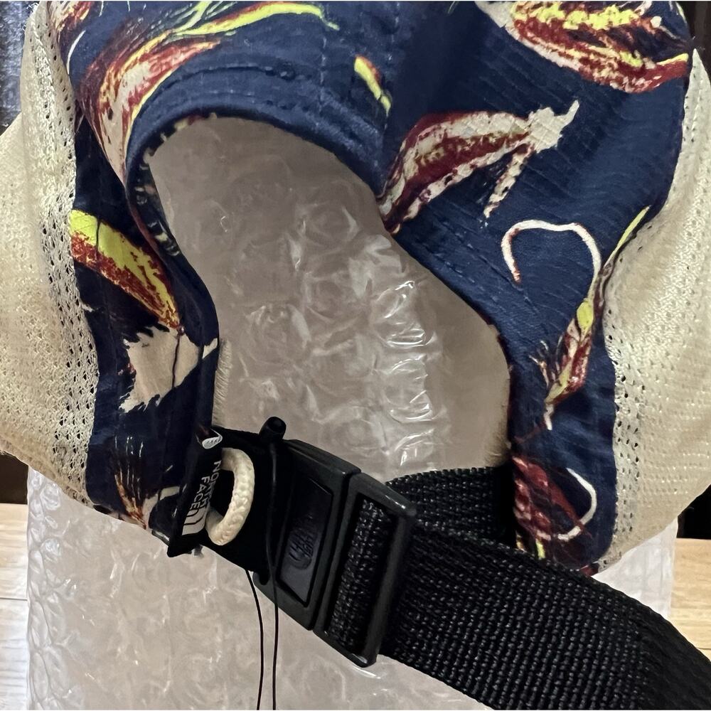 The North Face Class V Camp Hat Cap Navy Fly Fishing Lure One Size Buckle Back - Picture 7 of 7